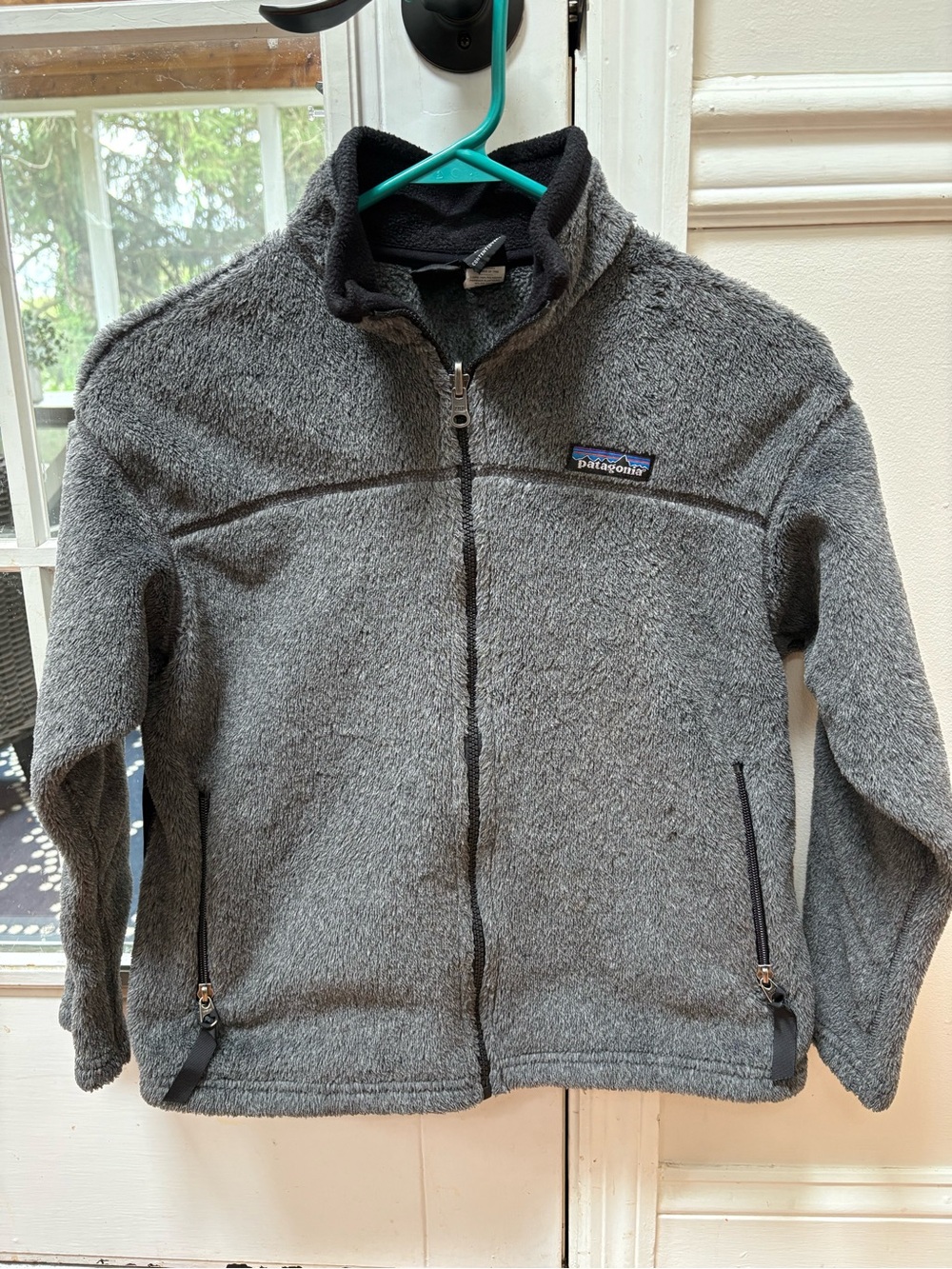 Patagonia Kids Boys Medium (10) Gray Full-Zip Sherpa Fleece Jacket